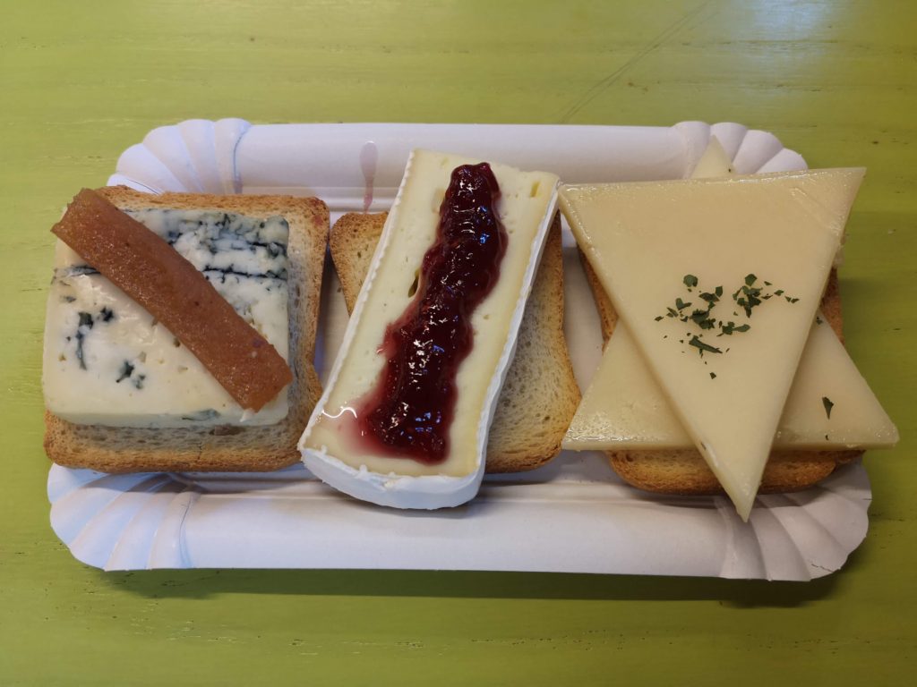 Tapas de queso de tapas en Madrid